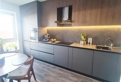 Apartament 3 camere, zona Tractorul - 2