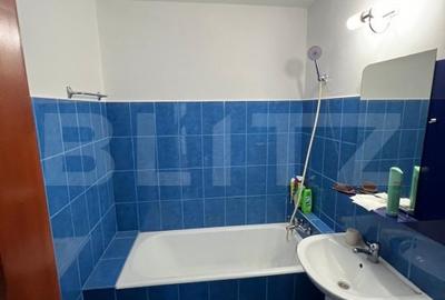 Apartament de vanzare, cu 2 camere decomandat, zona 9 Mai - 6