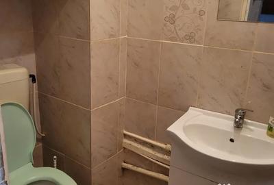 Apartament cu 3 camere semidecomandat în Rahova - 7
