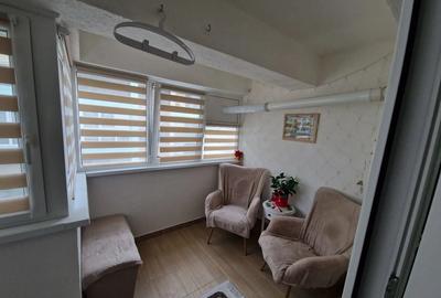 Vand apartament 3 camere in Floresti - 1