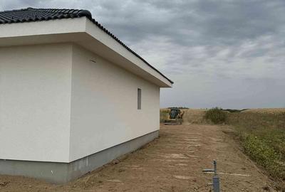 Casă cu 3 camere cu Teren 600 Mp în Amați - 8