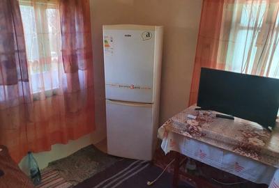 Casă cu 4 camere cu Teren 2200 Mp în Central - 2