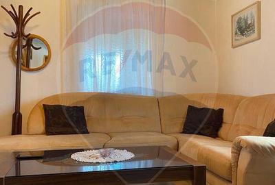 Casa / Vila cu 3 camere de vanzare - 1