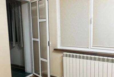 Apartament cu 3 camere decomandat în Siret - 6