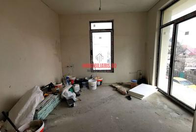 Casă individuală cu 8 camere cu Teren 250 Mp în Ozana - 10