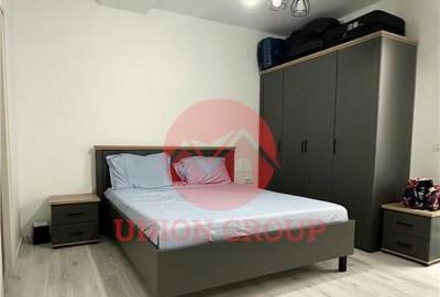 Apartament cu 3 camere semidecomandat, mobilat în Palazu Mare - 5