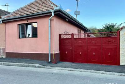 Casa de vanzare zona lini?tita, Zarne?ti - 1