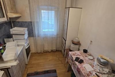 Apartament cu 3 camere decomandat în Dacia - 4