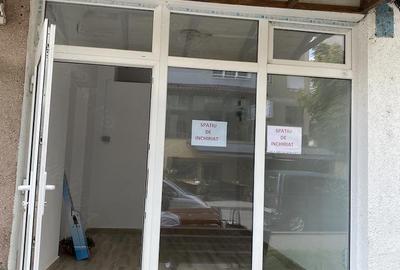 Spațiu comercial, de 15 mp, în Central - 4