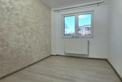 Apartament cu 4 camere decomandat în Poarta 6 - 11