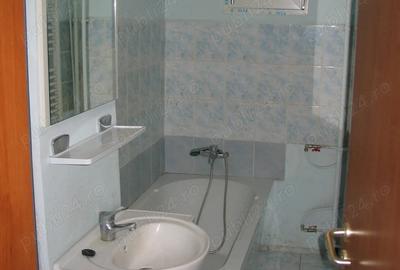 Apartament cu 2 camere nedecomandat în Spitalul Județean