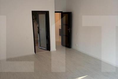 Apartament tip vila, 4 camere, 3 niveluri, curte proprie 40 - 10