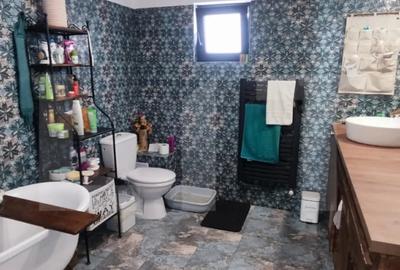 Casă cu 4 camere în 1 Decembrie - 16