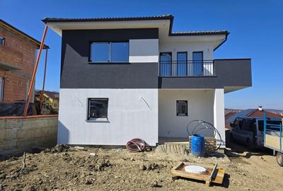 Casă cu 4 camere în Stana - 3