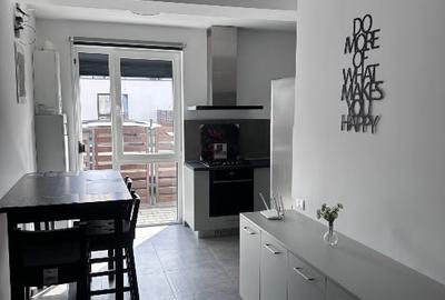 Casă cu 4 camere cu Canalizare în Central - 6