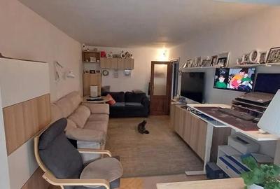 Apartament cu 4 camere decomandat, mobilat în Girocului
