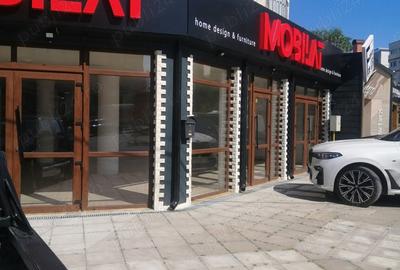 Spațiu comercial, de 200 mp, în Central - 4