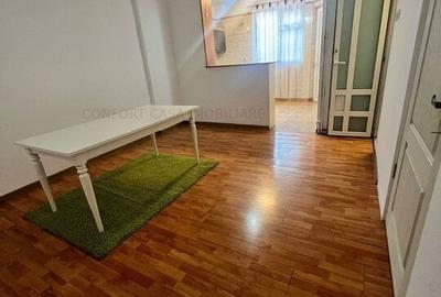 Casă individuală cu 8 camere cu Canalizare în P-ța Muncii - 19