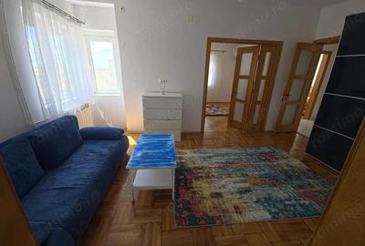 Apartament cu 3 camere semidecomandat în Central - 10