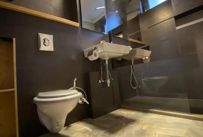 Ap 3 camere pentru preten?io?i - 14