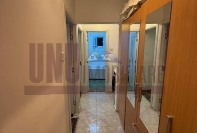 3 camere decomandat- Pacurari - etaj 3 - 115000 euro - 1