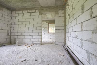Casă cu 9 camere cu Teren 250 Mp în Valea Popii - 10