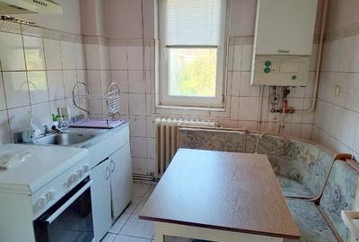 VAND APARTAMENT 2 CAMERE ZONA STADION-LANGA MAGAZIN BERLIN - 3