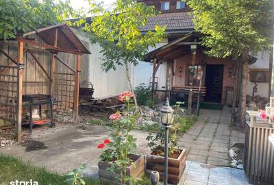 Casă cu 10 camere cu Teren 800 Mp în Central - 3