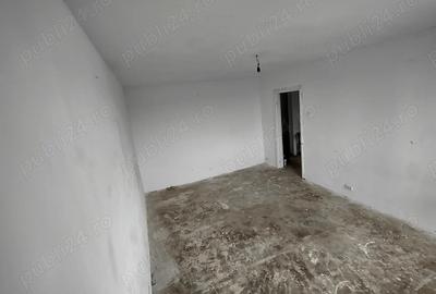 Apartament cu 4 camere decomandat în Rahova - 6