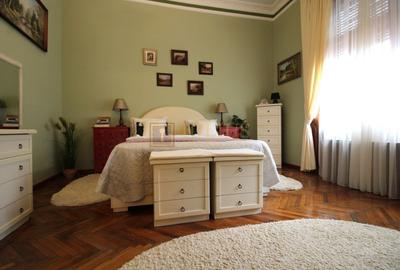 Piata Libertatii, 3 camere, centrala proprie. - 1