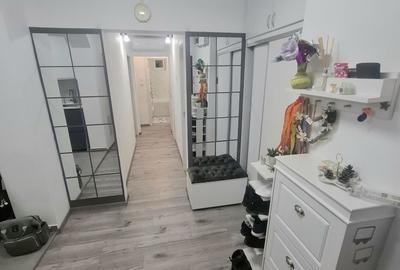 Apartament cu 3 camere decomandat în Rahova - 3