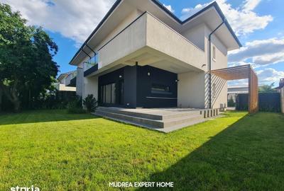 Casă cu 8 camere cu Teren 580 Mp în Corbeanca - 1