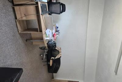 Spațiu comercial, de 150 mp, în Central - 8