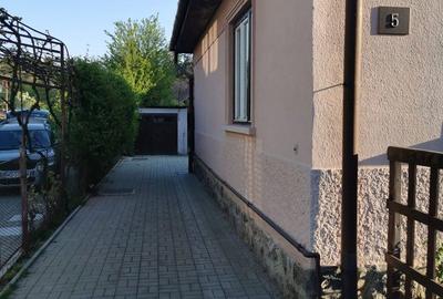 Casă cu 2 camere în Central - 2