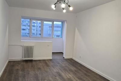 Apartament cu 3 camere decomandat în Titulescu - 7