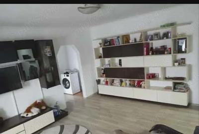 Apartament cu 3 camere semidecomandat în Micro 16 - 7