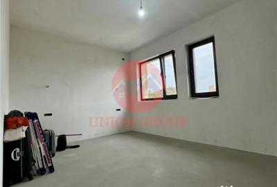 Apartament cu 3 camere decomandat în Dacia - 8