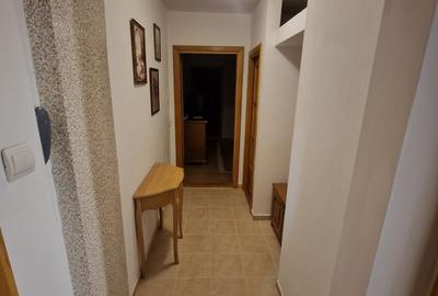Apartament cu 3 camere semidecomandat, mobilat în Circumvalațiunii - 11