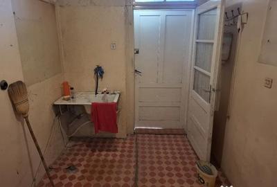 Apartament cu 3 camere semidecomandat în Central - 7