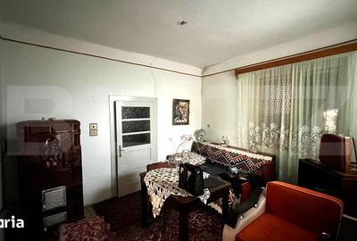 Casă cu 4 camere decomandat cu Teren 2500 Mp în Central - 4