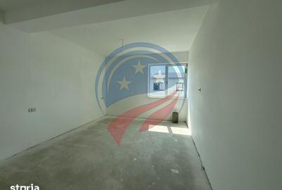 Casă cu 5 camere cu Teren 400 Mp în Malu Mare - 8