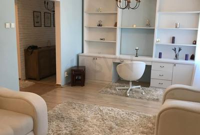 Apartament cu 3 camere decomandat, mobilat în P-ța Romană - 2