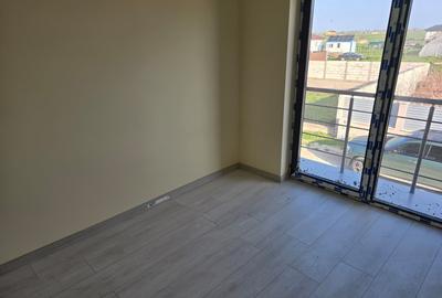 Duplex cu 4 camere cu Teren 210 Mp în Lazu - 13