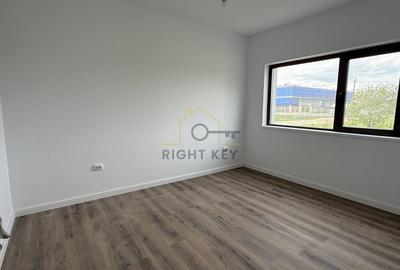 Duplex cu 5 camere cu Canalizare în Dragomirești-Deal - 10