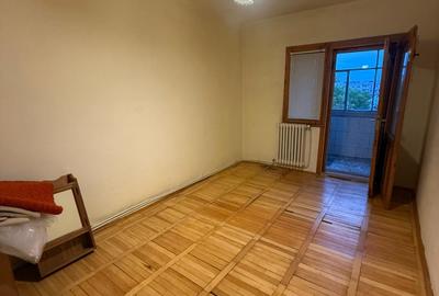Apartament spațios cu 4 camere – Strada Aurora (lângă Finanțe), etaj 2/4 - 6