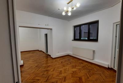 Apartament cu 3 camere decomandat în Dorobanți - 2
