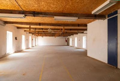 Spațiu comercial, de 2,000 mp, în Central - 7