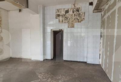 Spatiu comercial cu vad pietonal mediu, 195 mp Spatiu comercial cu vad pietonal mediu, 195 mp - 3