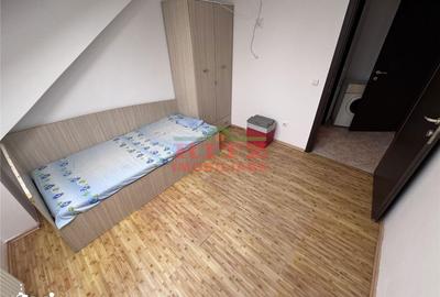 Apartament cu 3 camere semidecomandat în Central - 5
