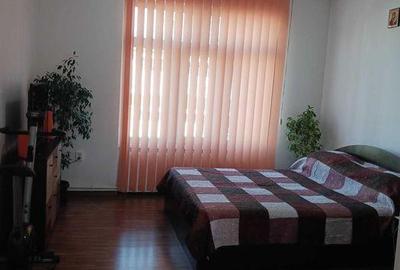 Apartament cu 2 camere decomandat în Griviței